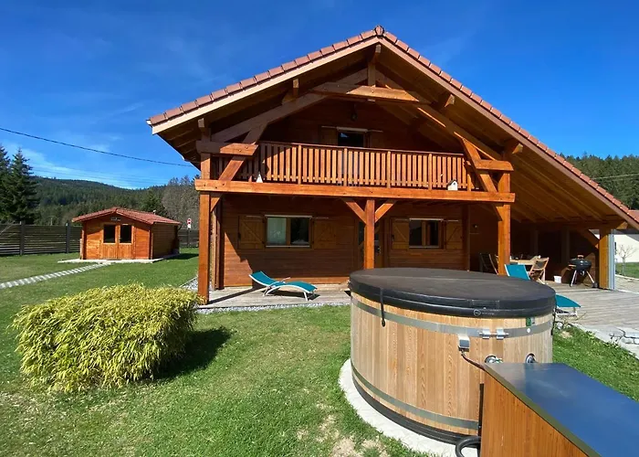 Le De La Deviniere, Bain Nordique Exterieur Chauffe Chalet